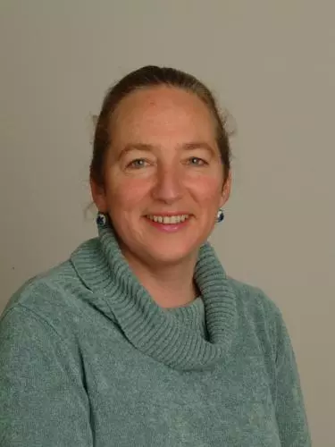 Julie Curtis