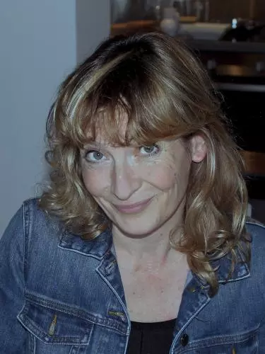 Headshot of Visiting Scholar Isabelle Meuret