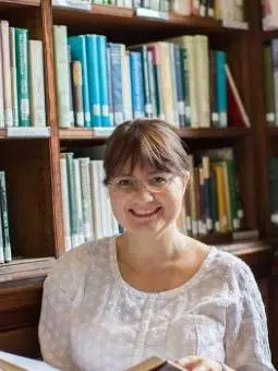 Kate McLoughlin