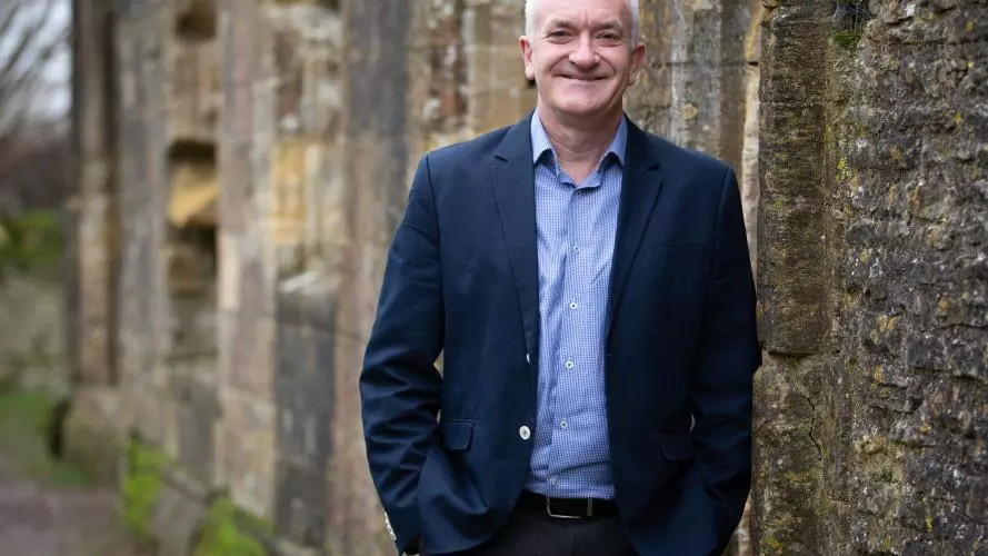 Headshot of Visiting Scholar Ian Hembrow 
