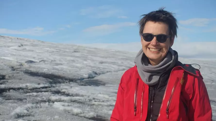 Professor Elizabeth Leane