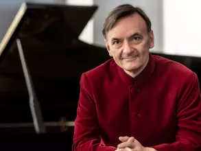 Sir Stephen Hough
